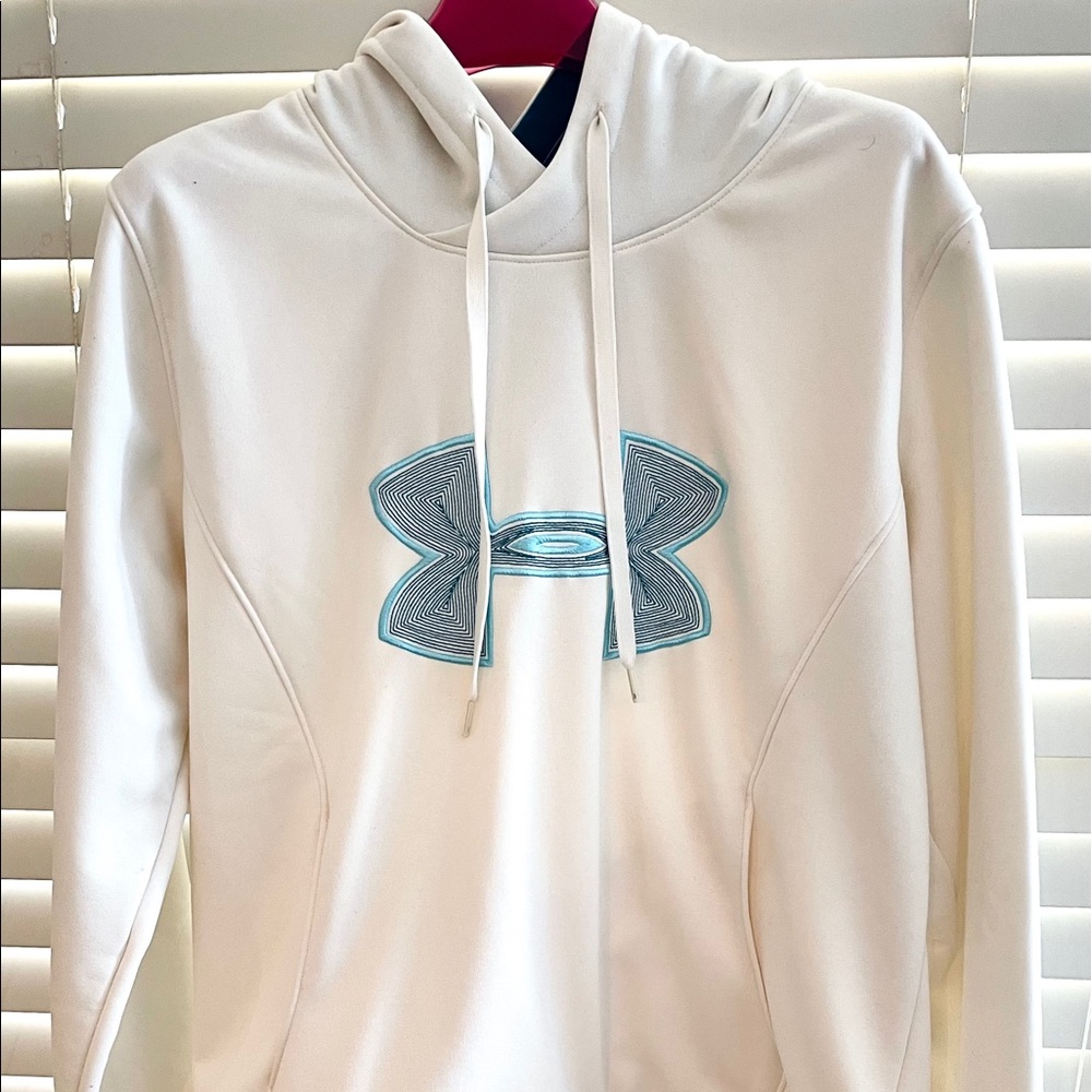Under Armour Sweatshirt
